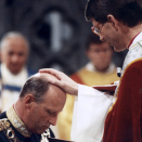 King Harald is consecrated by bishop Wagle (Photo: Knut Falch, Scanpix)